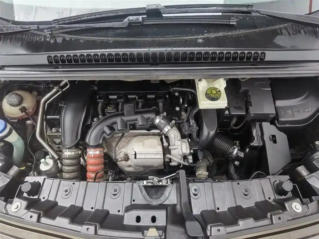 Peugeot 3008 2013 1.6THP Automatic Premium Edition — миниатюра 6