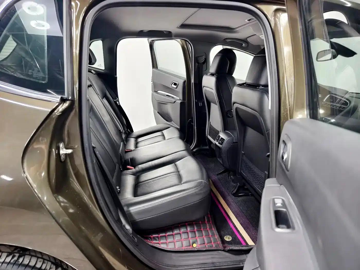 Peugeot 3008 2013 1.6THP Automatic Premium Edition — миниатюра 16