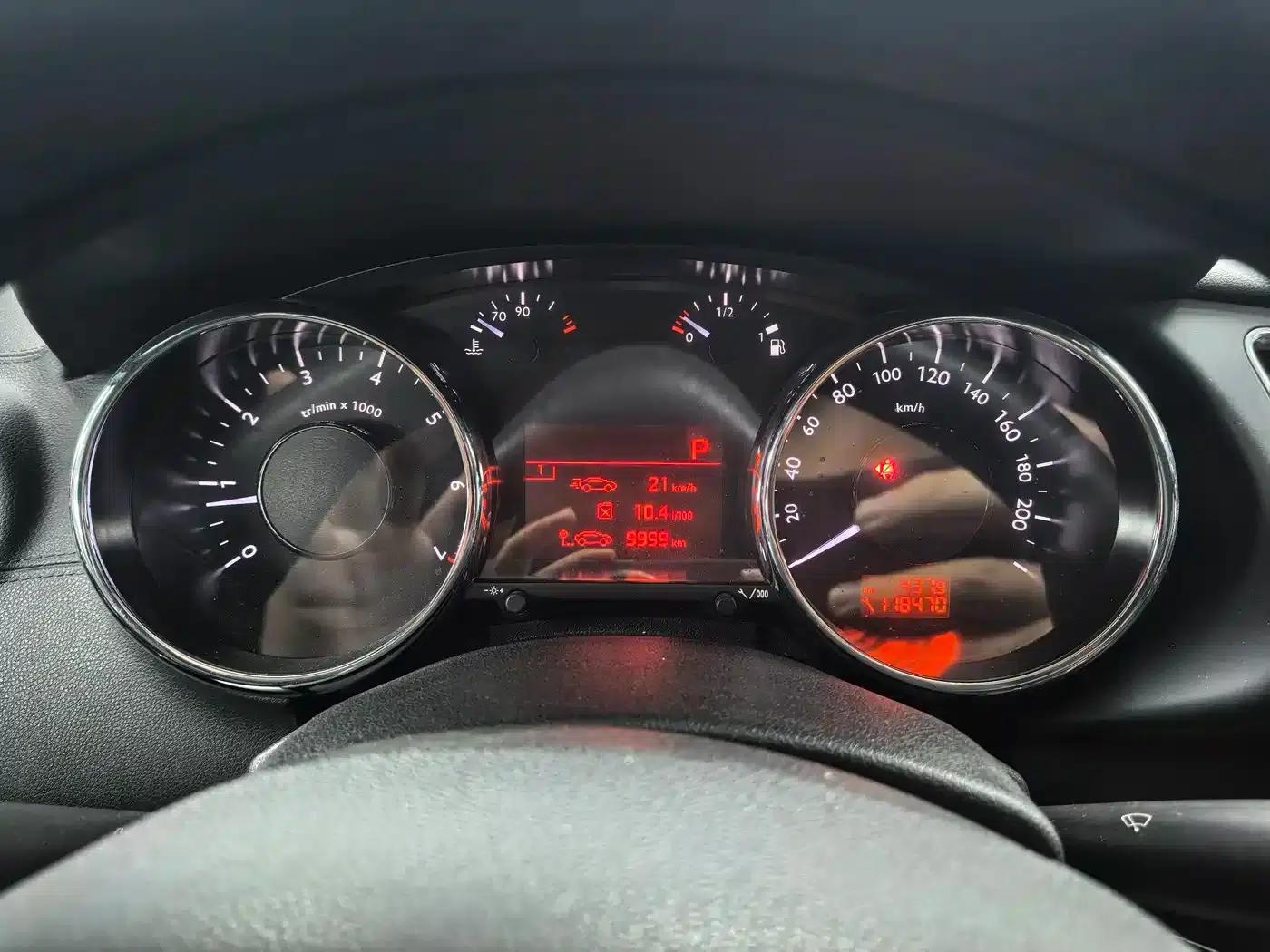 Peugeot 3008 2013 1.6THP Automatic Premium Edition — миниатюра 4