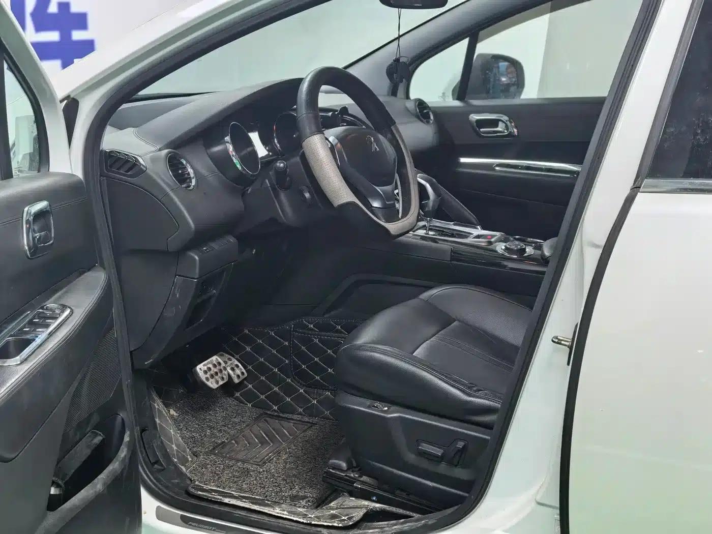 Peugeot 3008 2013 1.6THP Automatic Premium Edition — миниатюра 5