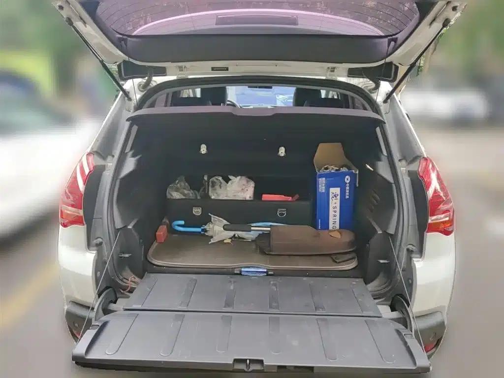 Peugeot 3008 2015 1.6THP Automatic Trend Edition — миниатюра 16