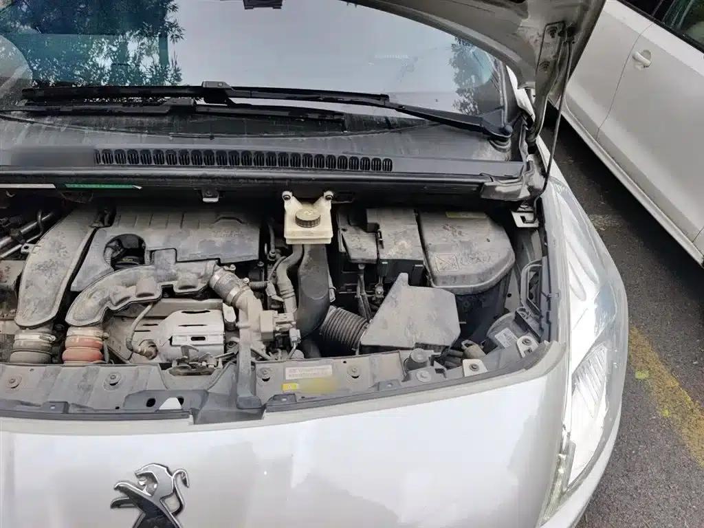 Peugeot 3008 2015 1.6THP Automatic Trend Edition — миниатюра 24