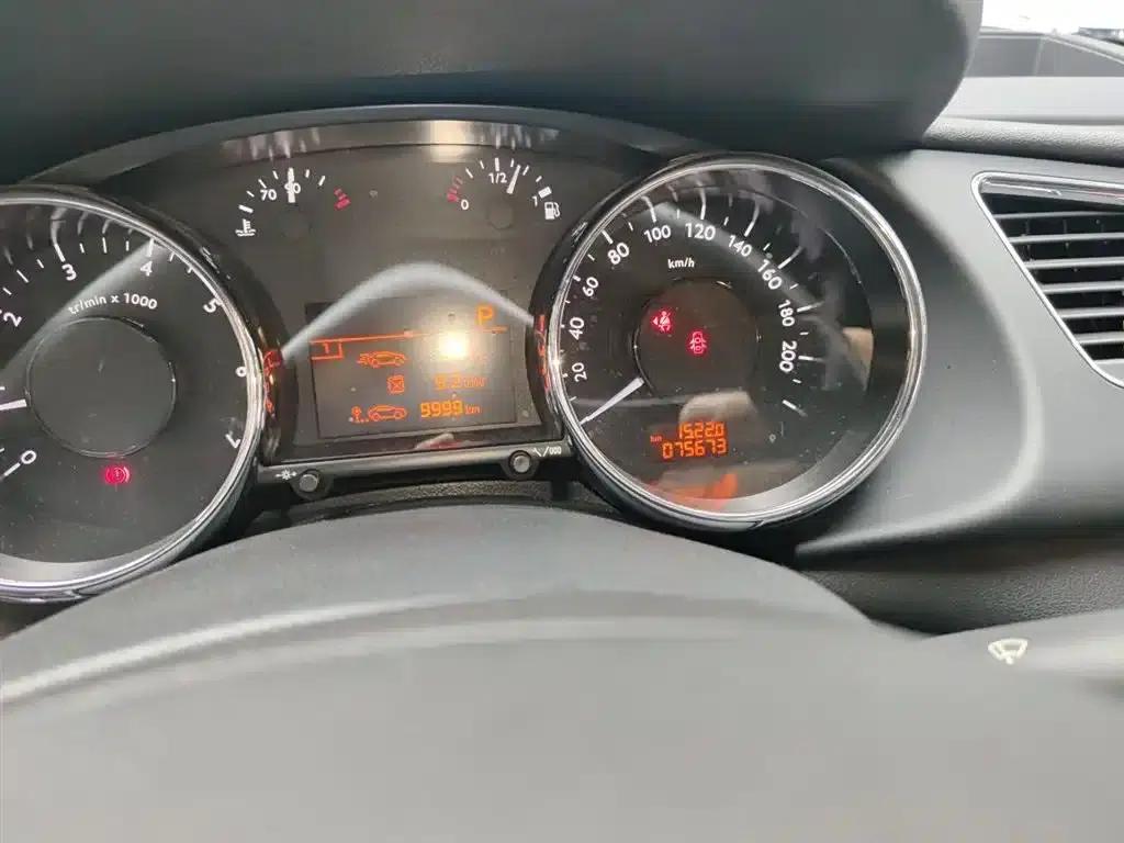 Peugeot 3008 2015 1.6THP Automatic Trend Edition — миниатюра 9