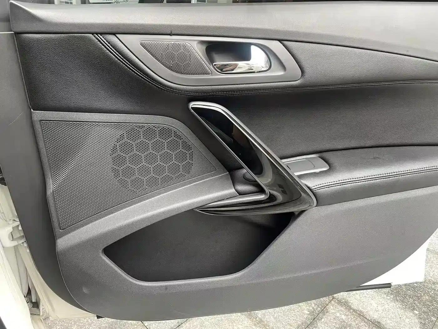 Peugeot 508 2011 2.3L Automatic Luxury Edition — миниатюра 15