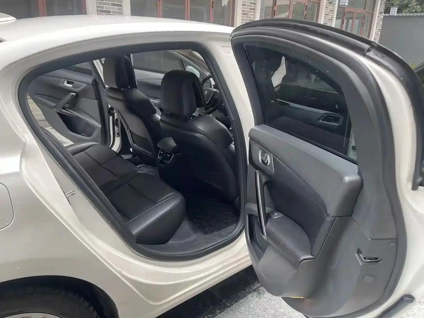 Peugeot 508 2011 2.3L Automatic Luxury Edition — миниатюра 10