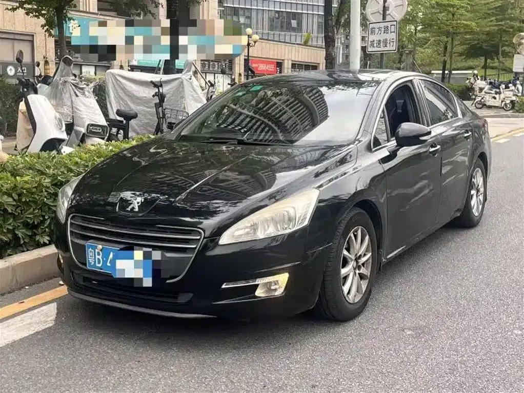 Peugeot 508 2013 2.0L 2nd Anniversary Edition with Automatic Sunroof Classic Version — миниатюра 1