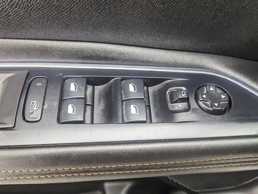 Peugeot 4008 2018 350THP Comfort Edition — миниатюра 9