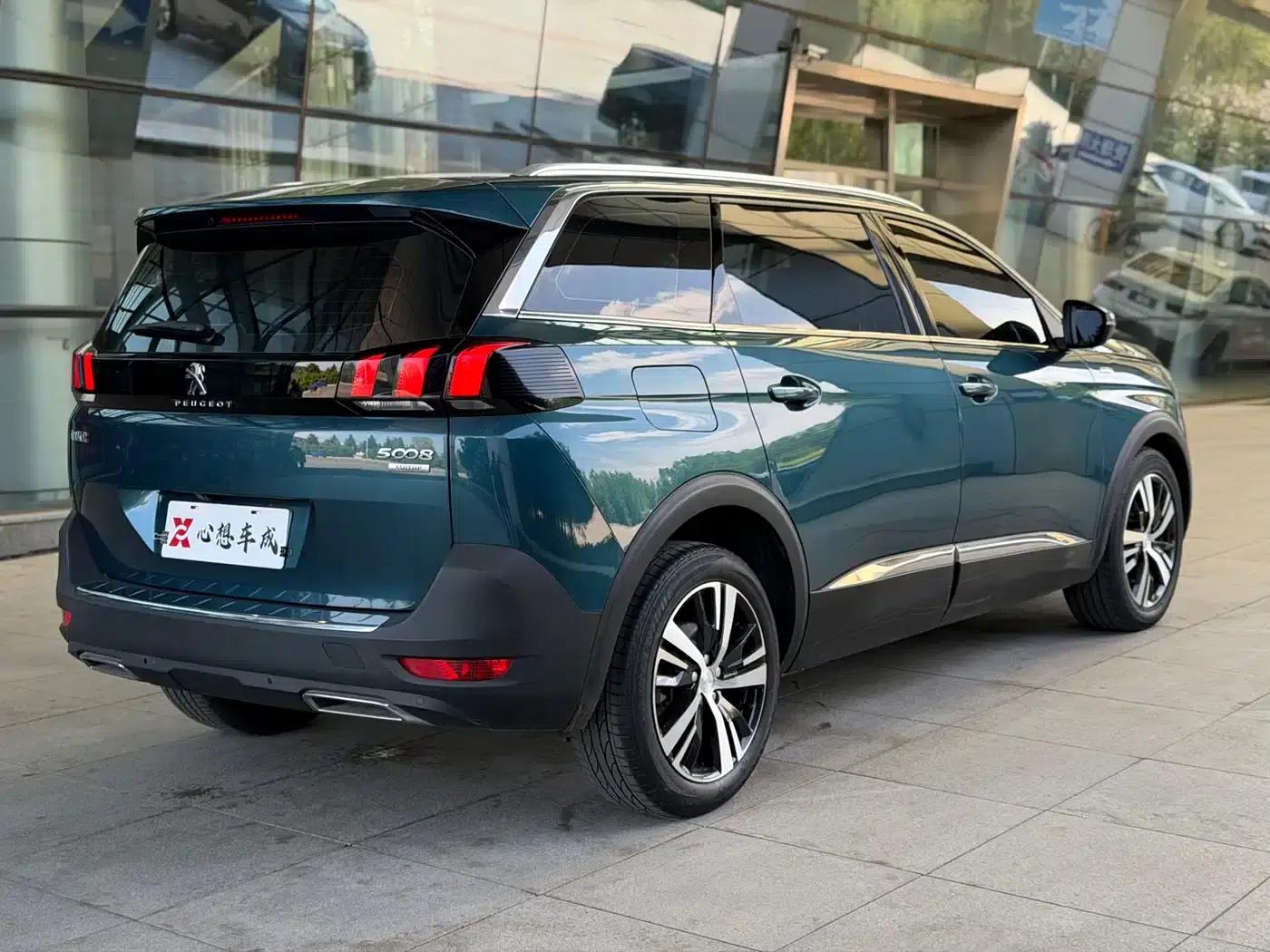 Peugeot 5008 2017 350THP 7-seater Elite Edition — миниатюра 4