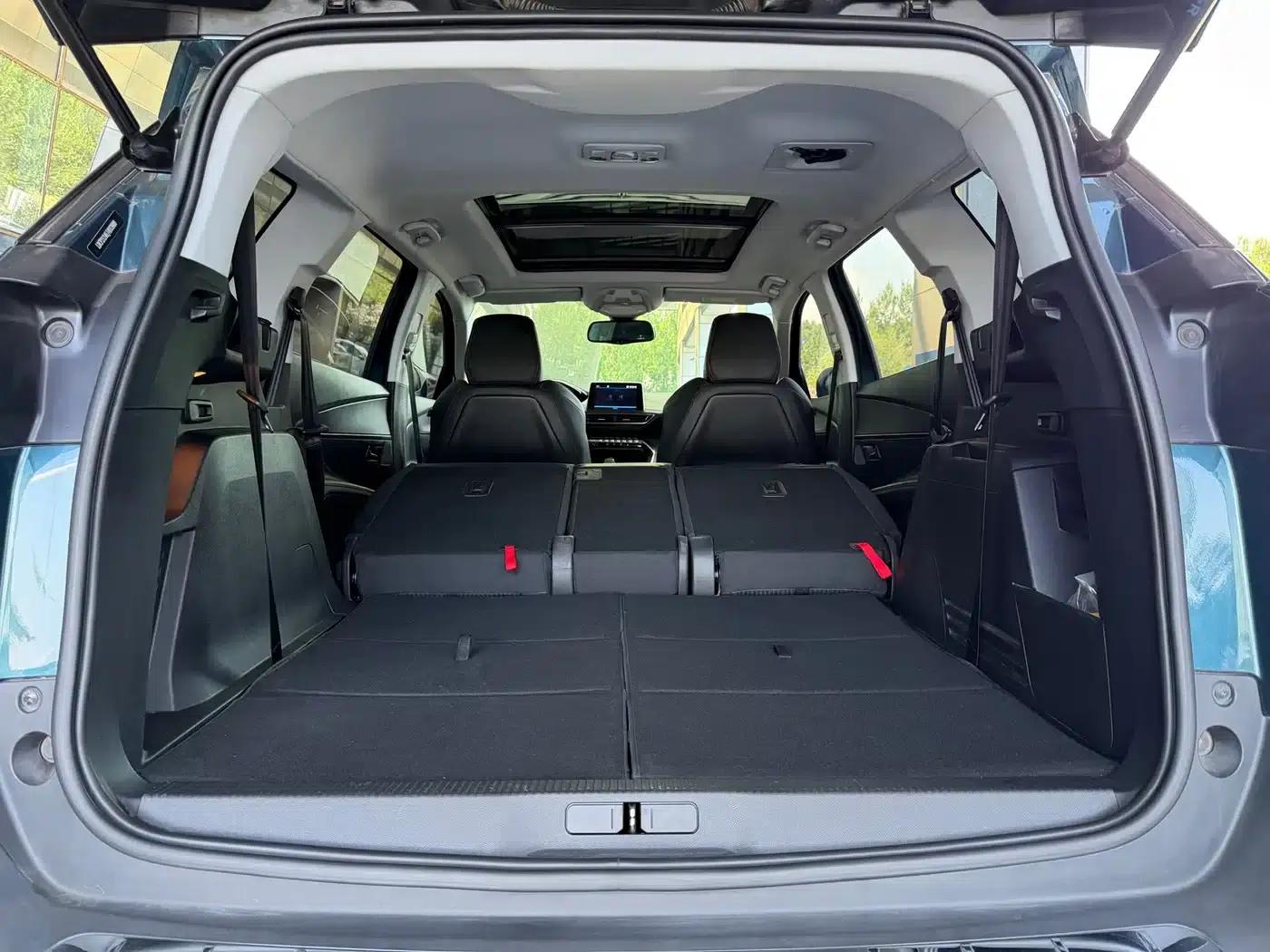 Peugeot 5008 2017 350THP 7-seater Elite Edition — миниатюра 34