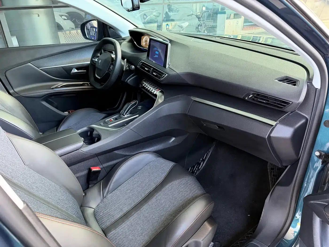 Peugeot 5008 2017 350THP 7-seater Elite Edition — миниатюра 8