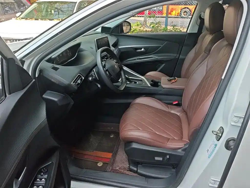 Peugeot 5008 2017 380THP 7-seater Elite Edition — миниатюра 15