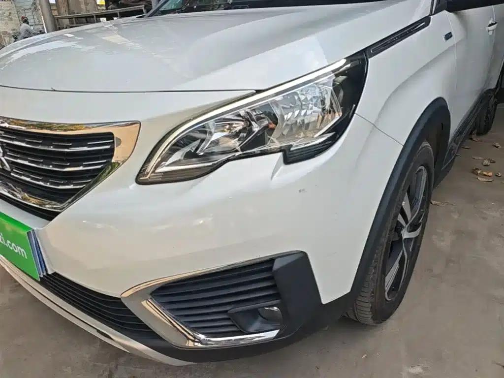 Peugeot 5008 2017 380THP 7-seater Elite Edition — миниатюра 24