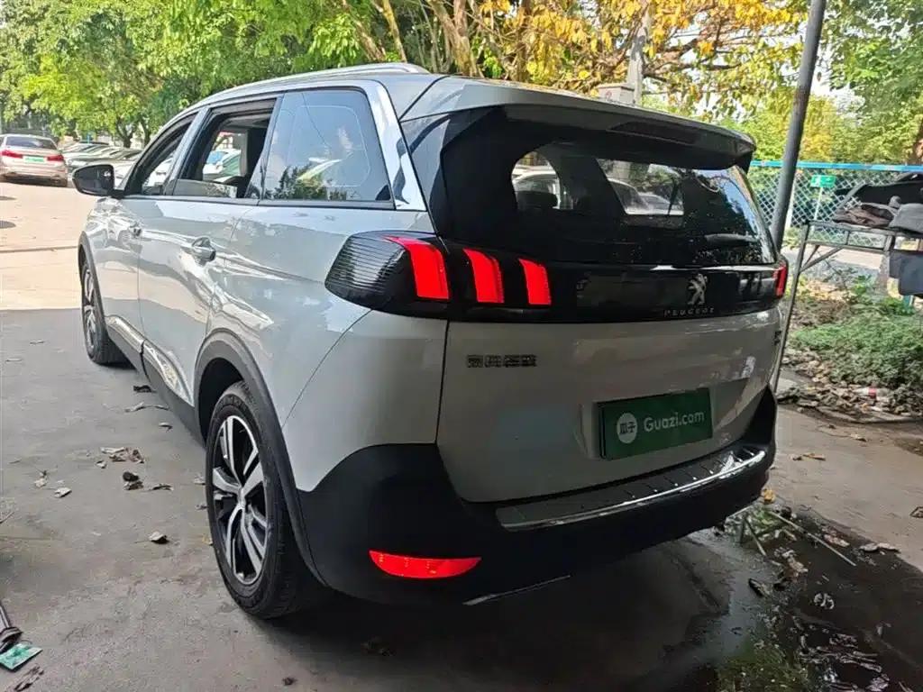 Peugeot 5008 2017 380THP 7-seater Elite Edition — миниатюра 5