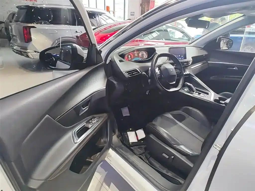 Peugeot 5008 2017 380THP 7-seater Elite Edition — миниатюра 16