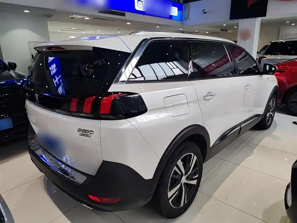 Peugeot 5008 2017 380THP 7-seater Elite Edition — миниатюра 7