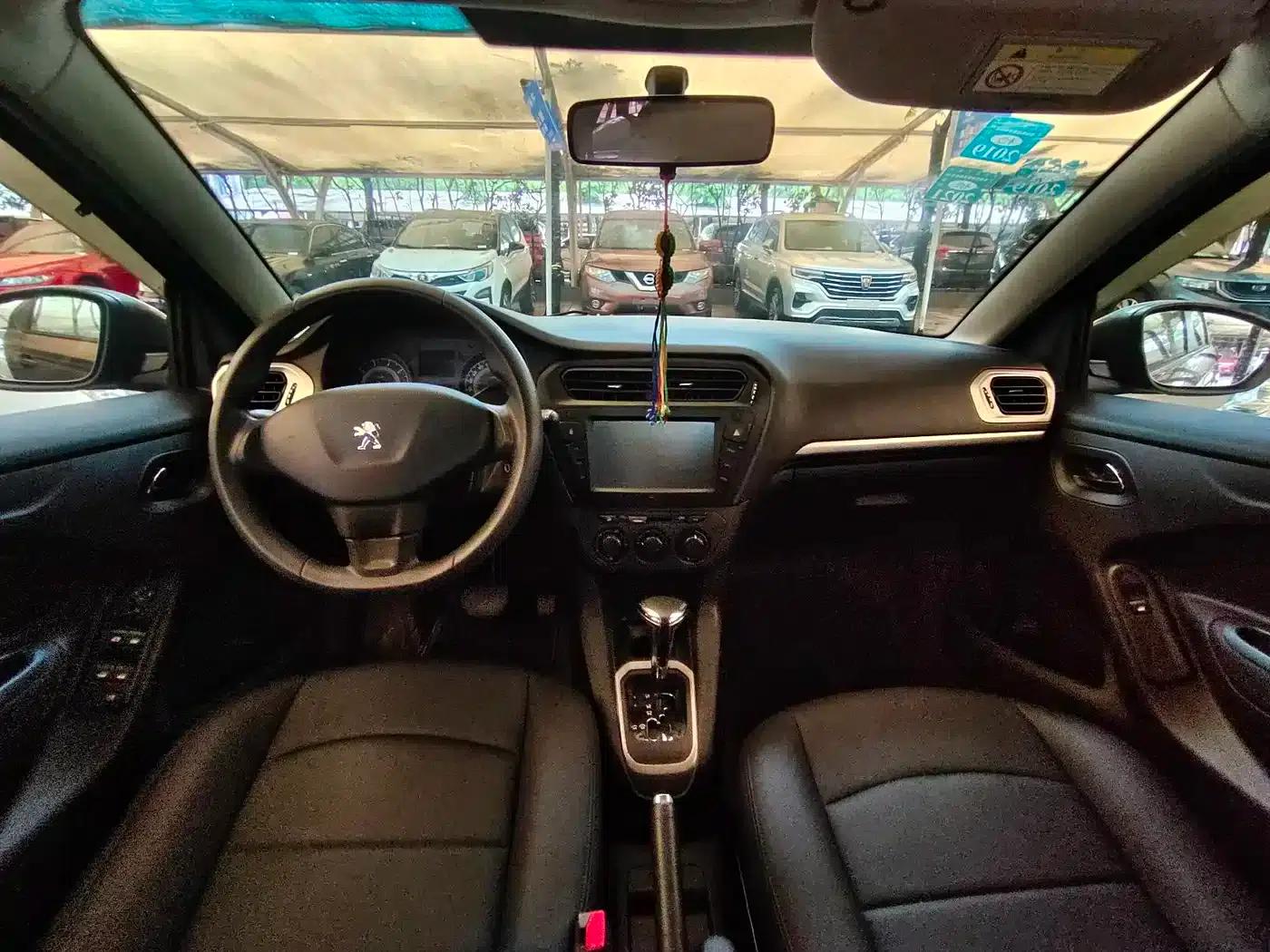 Peugeot 301 2014 1.6L Automatic Comfort Edition — миниатюра 5
