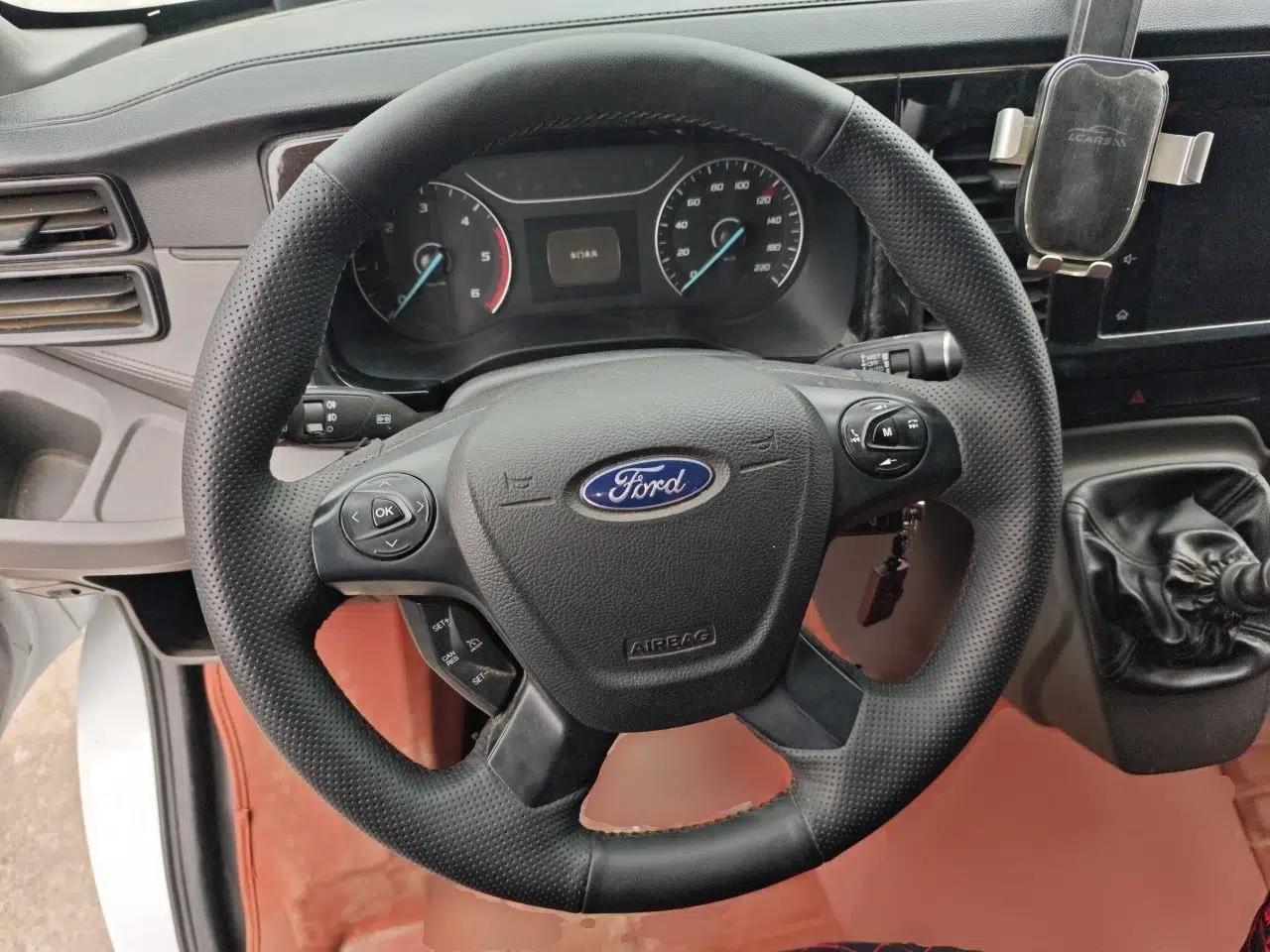 Ford Transit Custom 2021 2.2T Manual Van Pro 5.9-meter Long Wheelbase Rear Dual Tires 3-Seater Mid-Roof China VI Standard — миниатюра 11