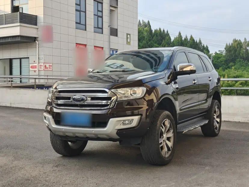 Ford Everest 2016 2.0T Gasoline Automatic 4x4 Flagship Edition — миниатюра 1
