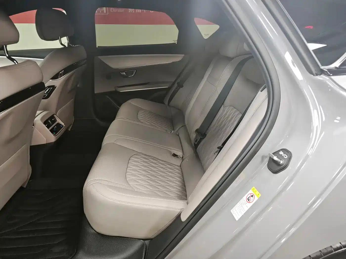 Han 2025 EV 605KM Premium Edition — миниатюра 4