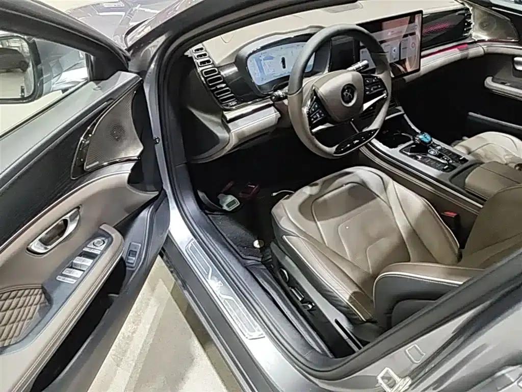 Han 2022 DM-i 121KM Premium Edition — миниатюра 16