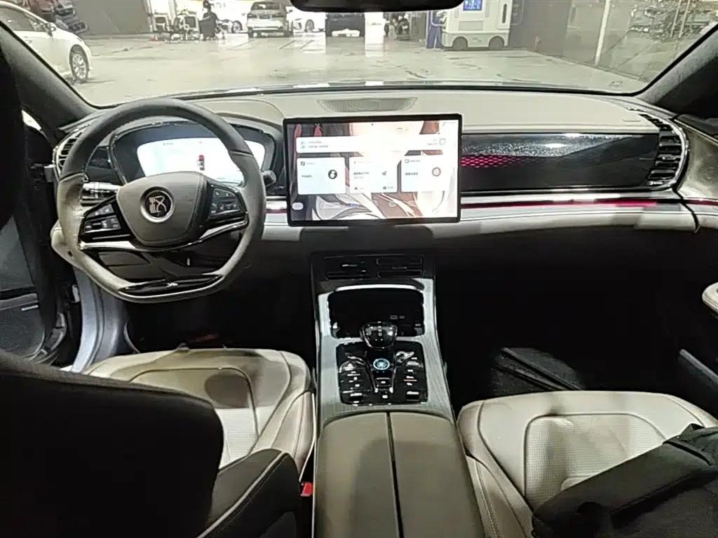 Han 2022 DM-i 121KM Premium Edition — миниатюра 10