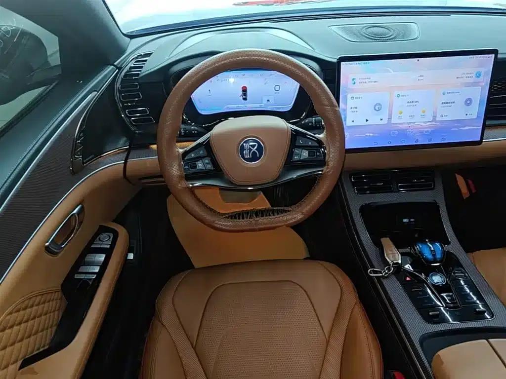 Han 2022 DM-i 121KM Premium Edition — миниатюра 11