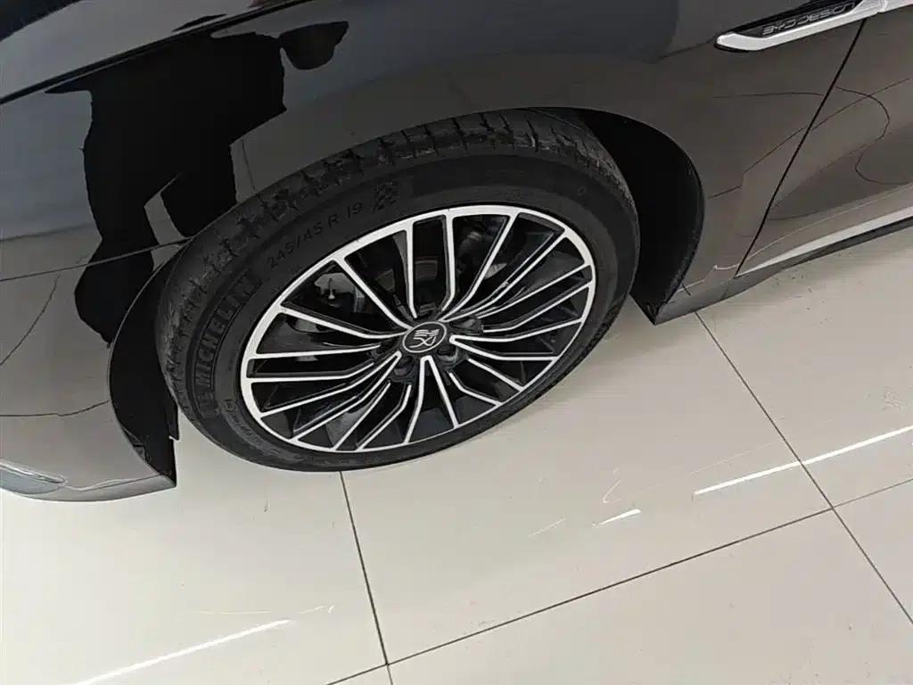 Han 2022 DM-i 121KM Premium Edition — миниатюра 23