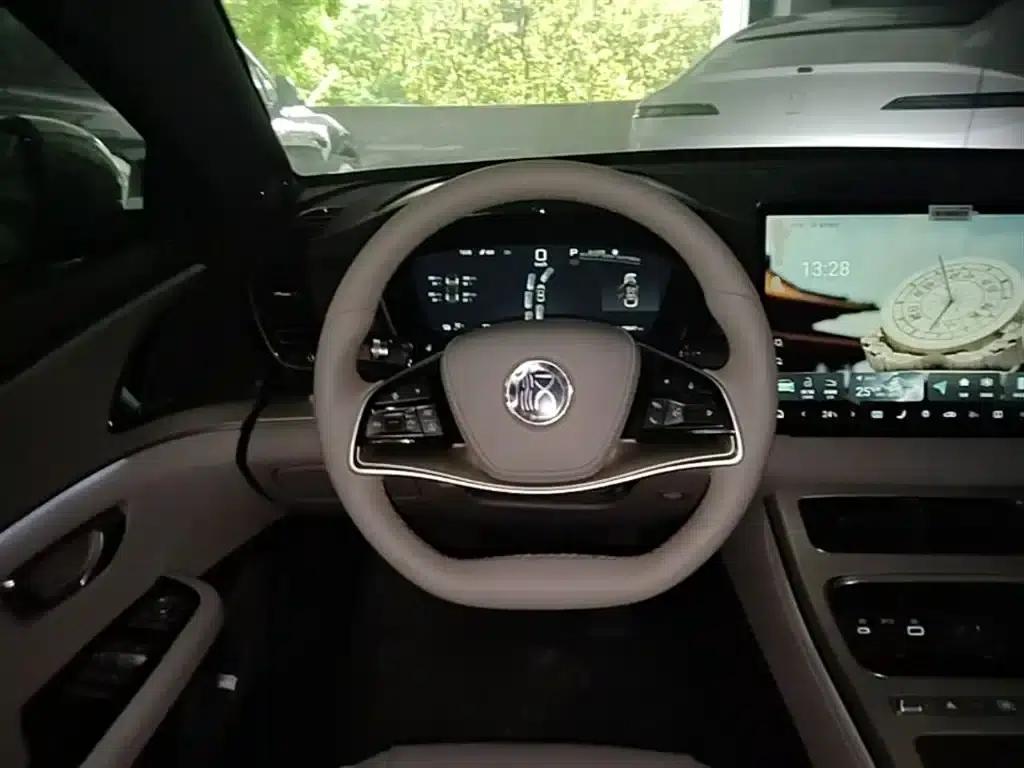 Han 2025 EV Smart Driving Edition 635KM Flagship Edition — миниатюра 11