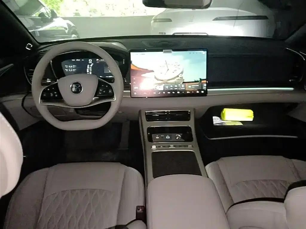 Han 2025 EV Smart Driving Edition 635KM Flagship Edition — миниатюра 10