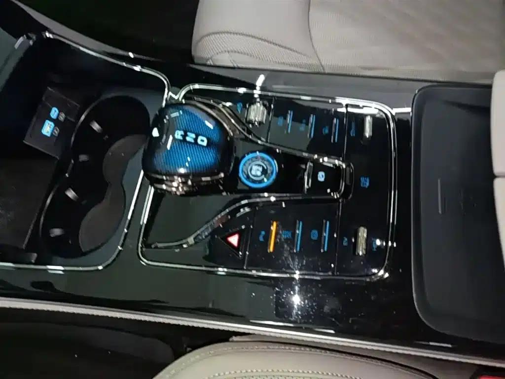 Han 2025 DM-i 125KM Premium Edition — миниатюра 14