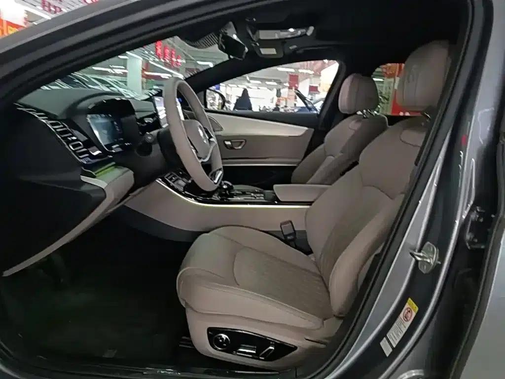 Han 2025 DM-i 125KM Premium Edition — миниатюра 15