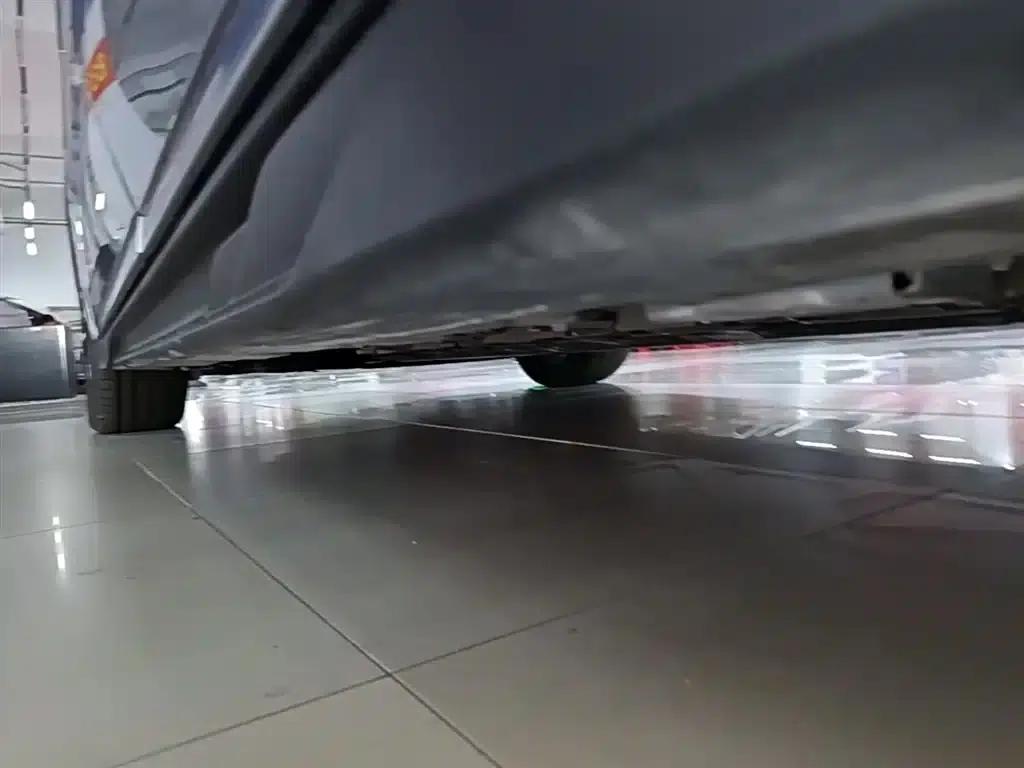 Han 2025 DM-i 125KM Premium Edition — миниатюра 22