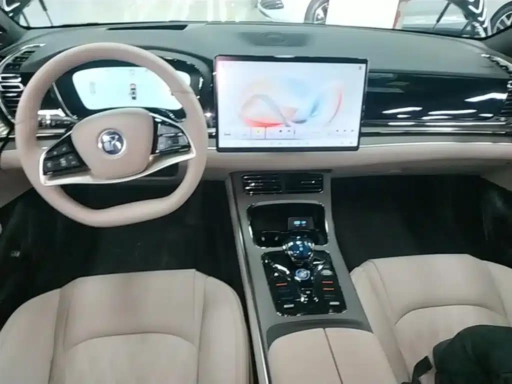 Han 2025 EV 701KM LiDAR Intelligent Driving Model — миниатюра 10