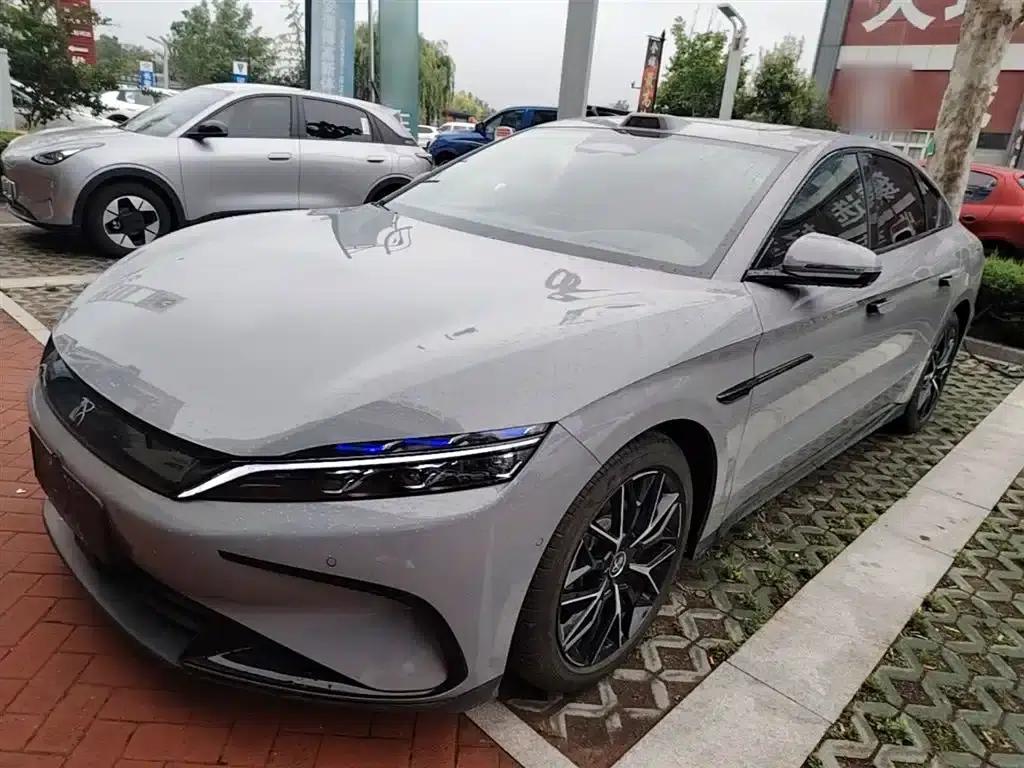 2025 Han DM-i Intelligent Driving Edition 125KM Premium — миниатюра 2