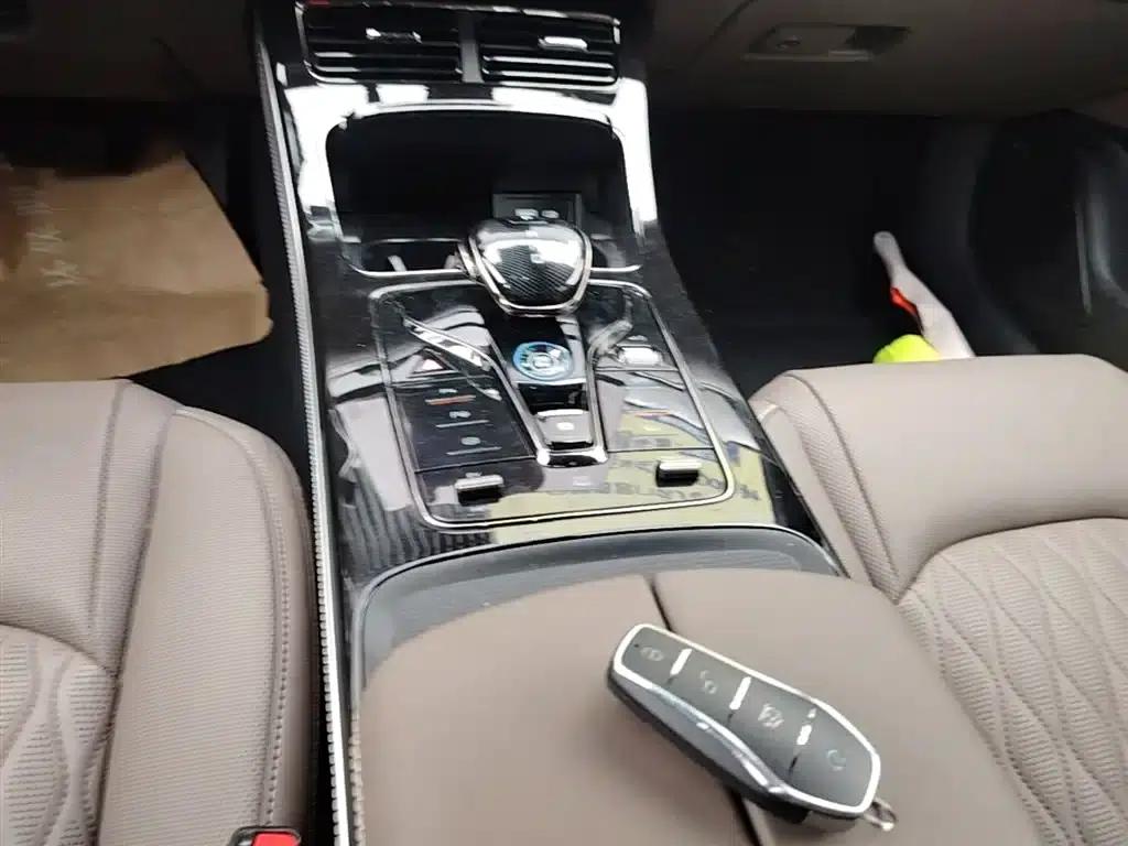 2025 Han DM-i Intelligent Driving Edition 125KM Premium — миниатюра 14