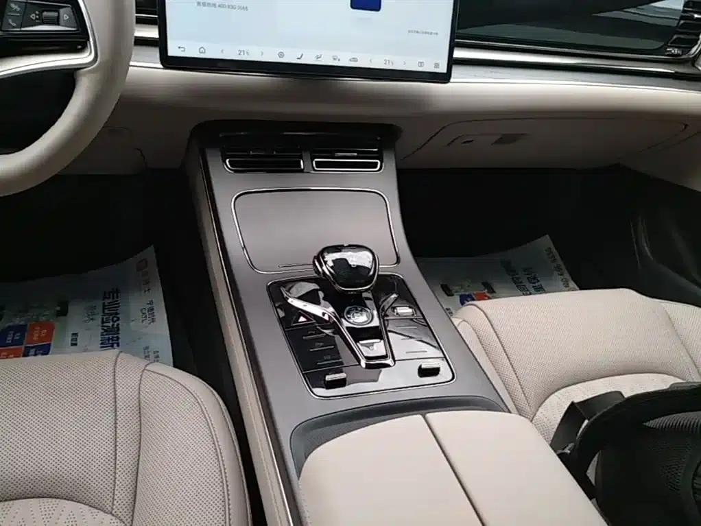 Han 2025 DM-i Intelligent Driving Edition Flagship Model with 125KM LiDAR — миниатюра 14