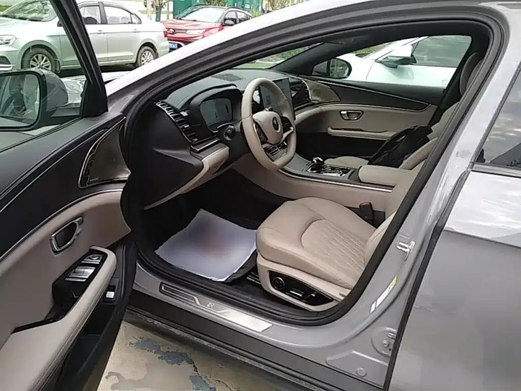 Han 2025 DM-i Intelligent Driving Edition Flagship Model with 125KM LiDAR — миниатюра 16