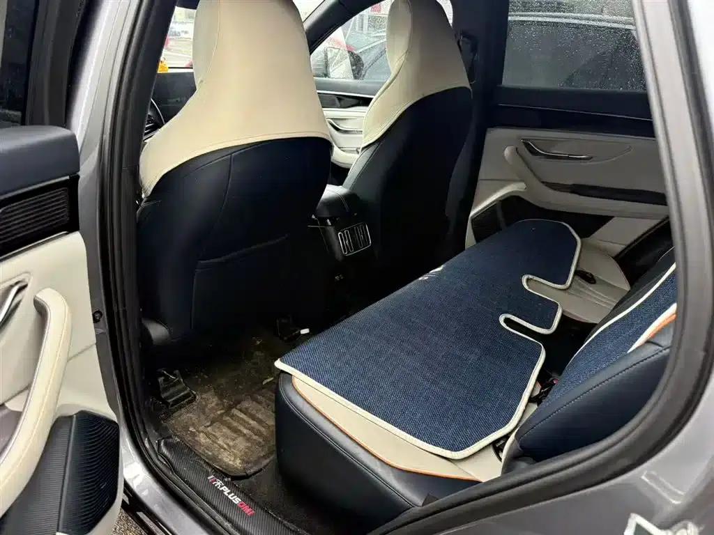 Song PLUS New Energy 2024 Glory Edition DM-i 110km Flagship Model — миниатюра 9