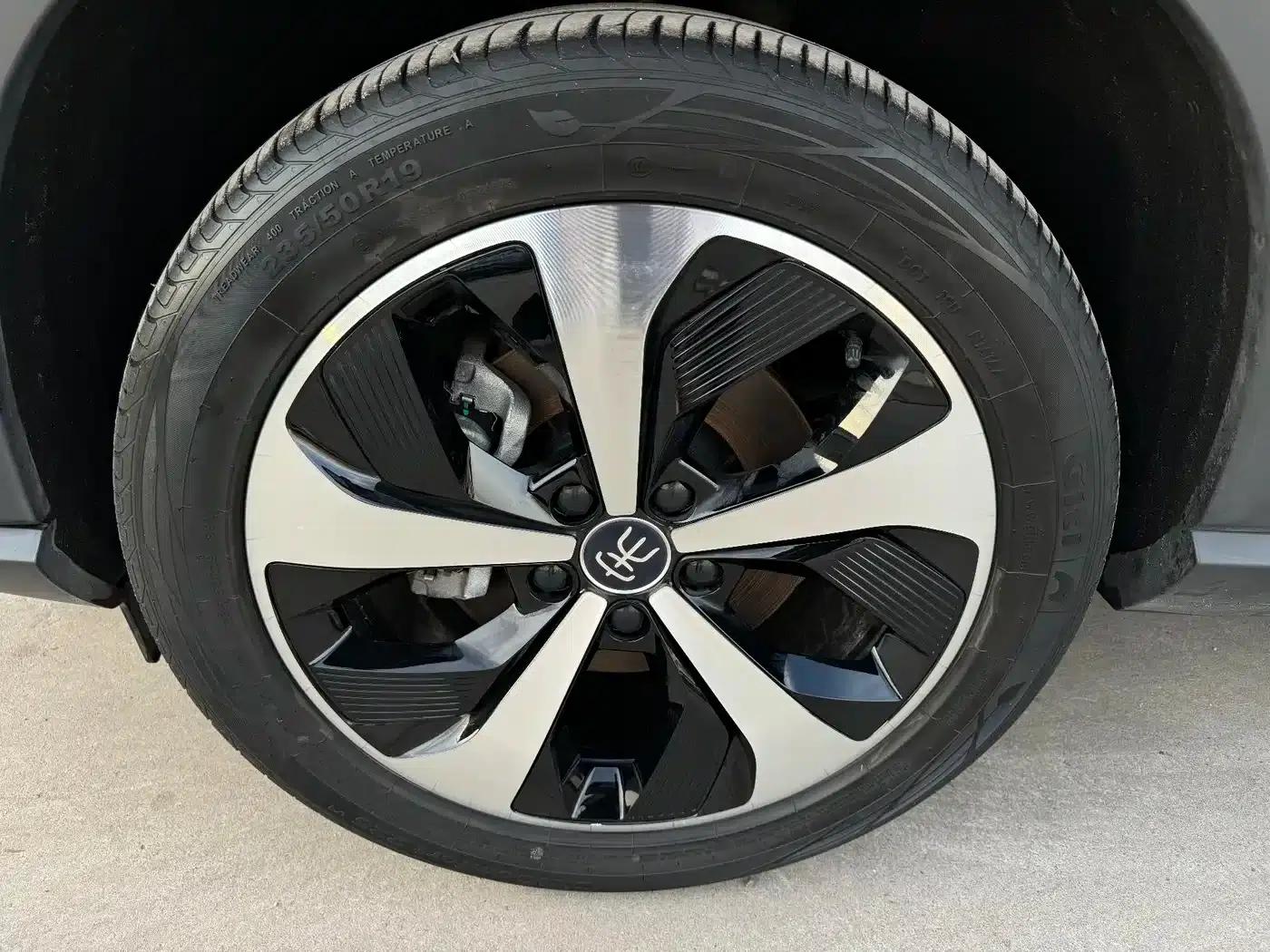 Song PLUS New Energy 2021 EV Flagship Edition — миниатюра 7