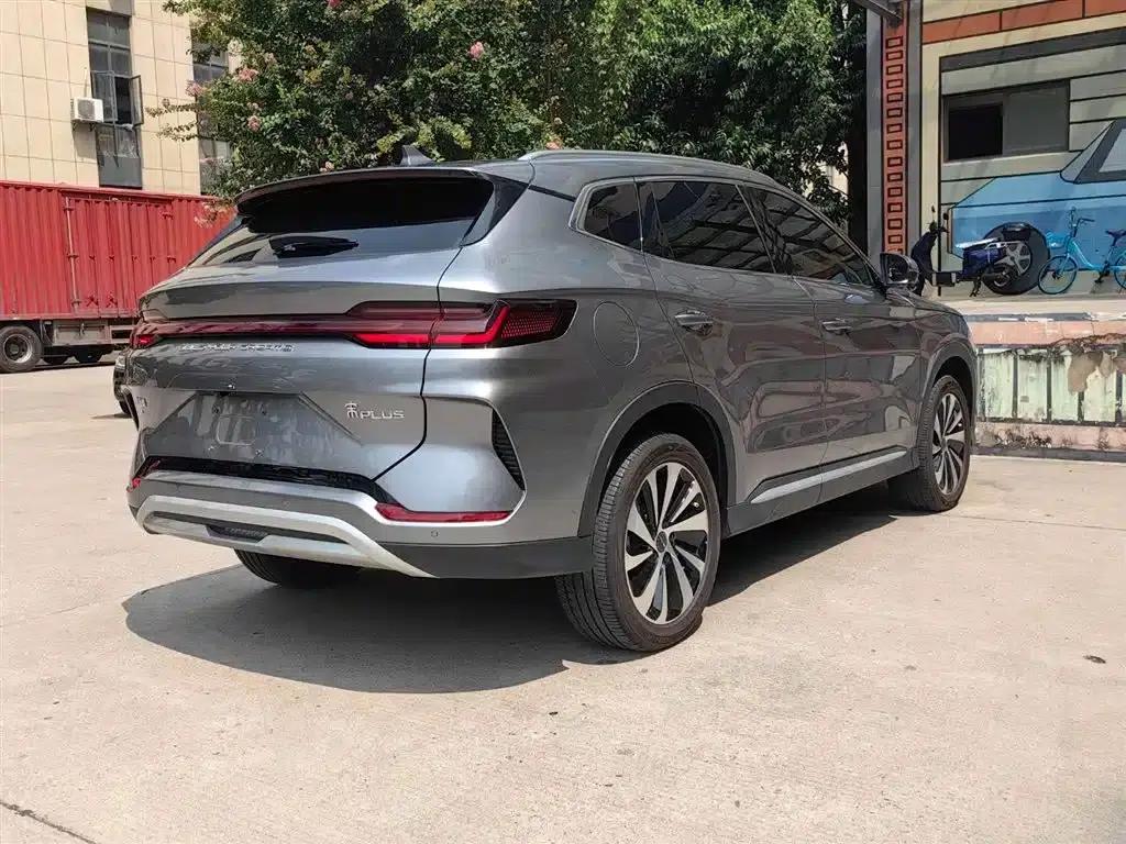 Song PLUS New Energy 2024 Glory Edition EV 520km Premium Model — миниатюра 16
