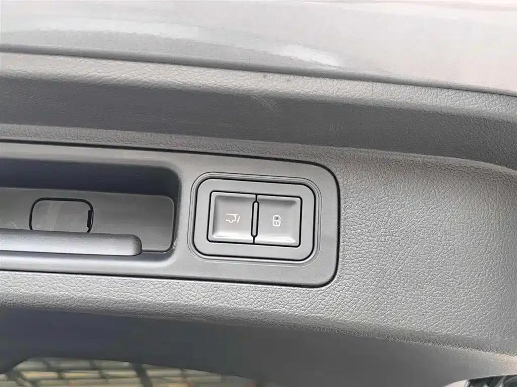 Song PLUS New Energy 2024 Glory Edition EV 520km Premium Model — миниатюра 20