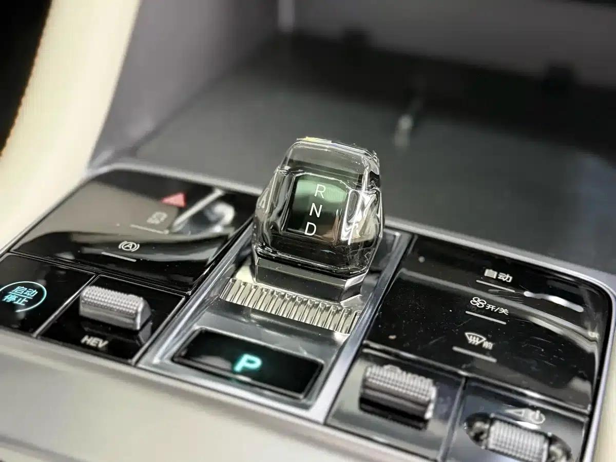 Song PLUS New Energy 2023 Champion Edition DM-i 110KM Flagship PLUS — миниатюра 7