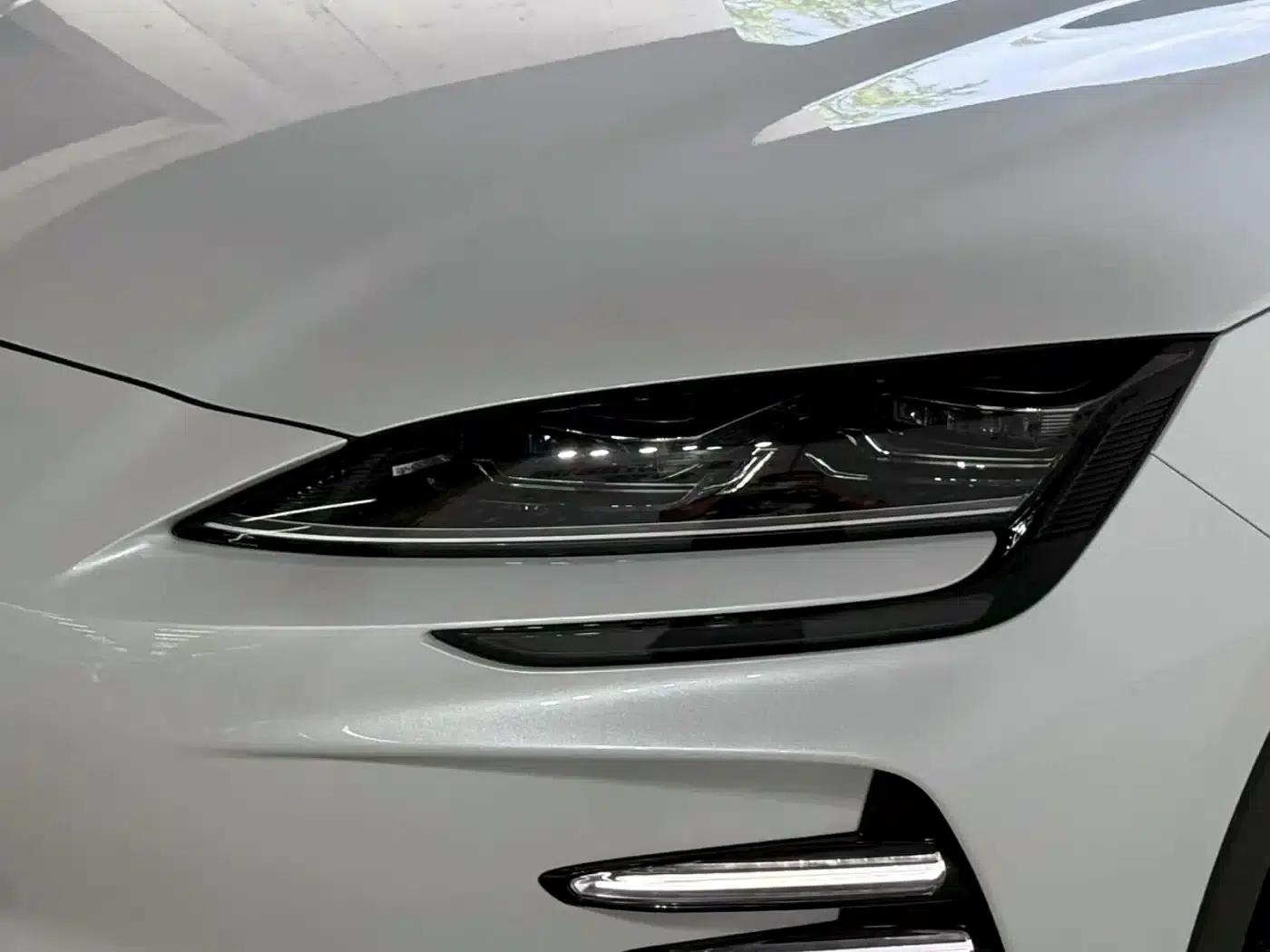 Song PLUS New Energy 2024 Glory Edition EV 520km Luxury Model — миниатюра 10