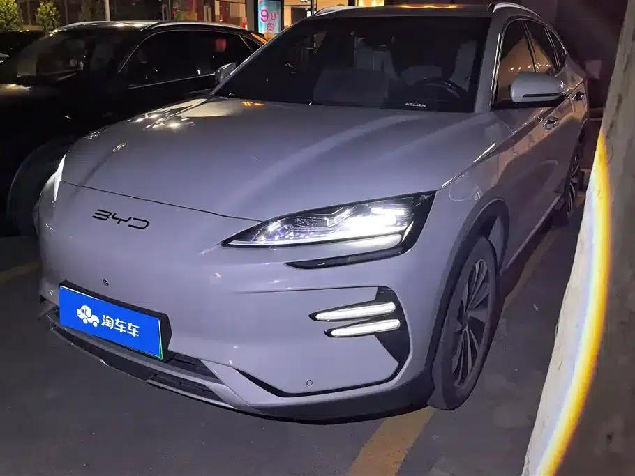 Song PLUS New Energy 2024 Glory Edition EV 520km Premium Model — миниатюра 1