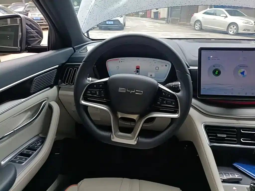 Song PLUS New Energy 2024 Glory Edition DM-i 150km Flagship PLUS — миниатюра 11