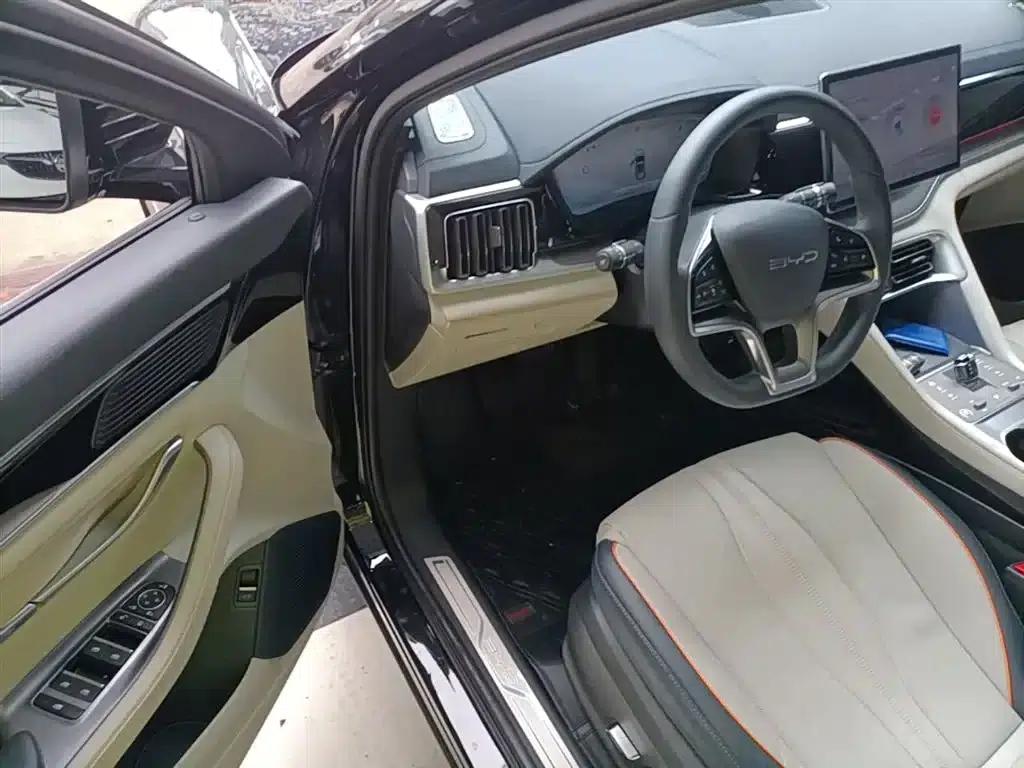 Song PLUS New Energy 2024 Glory Edition DM-i 150km Flagship PLUS — миниатюра 16