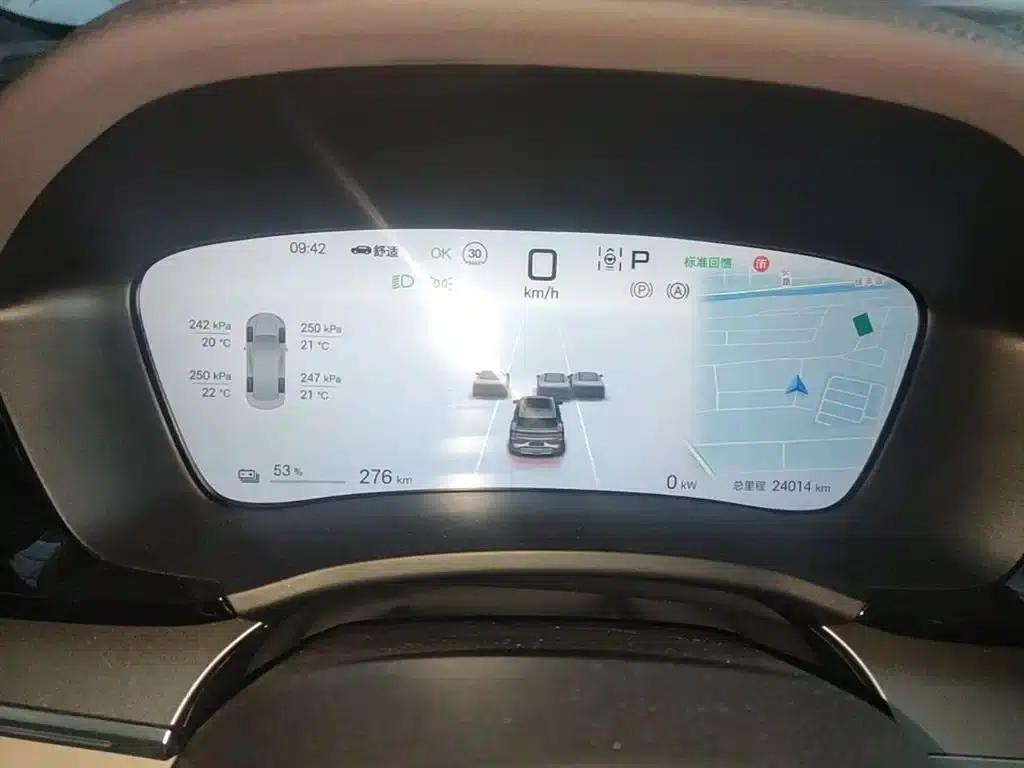 Song PLUS New Energy 2024 Glory Edition EV 520km Flagship Model — миниатюра 12