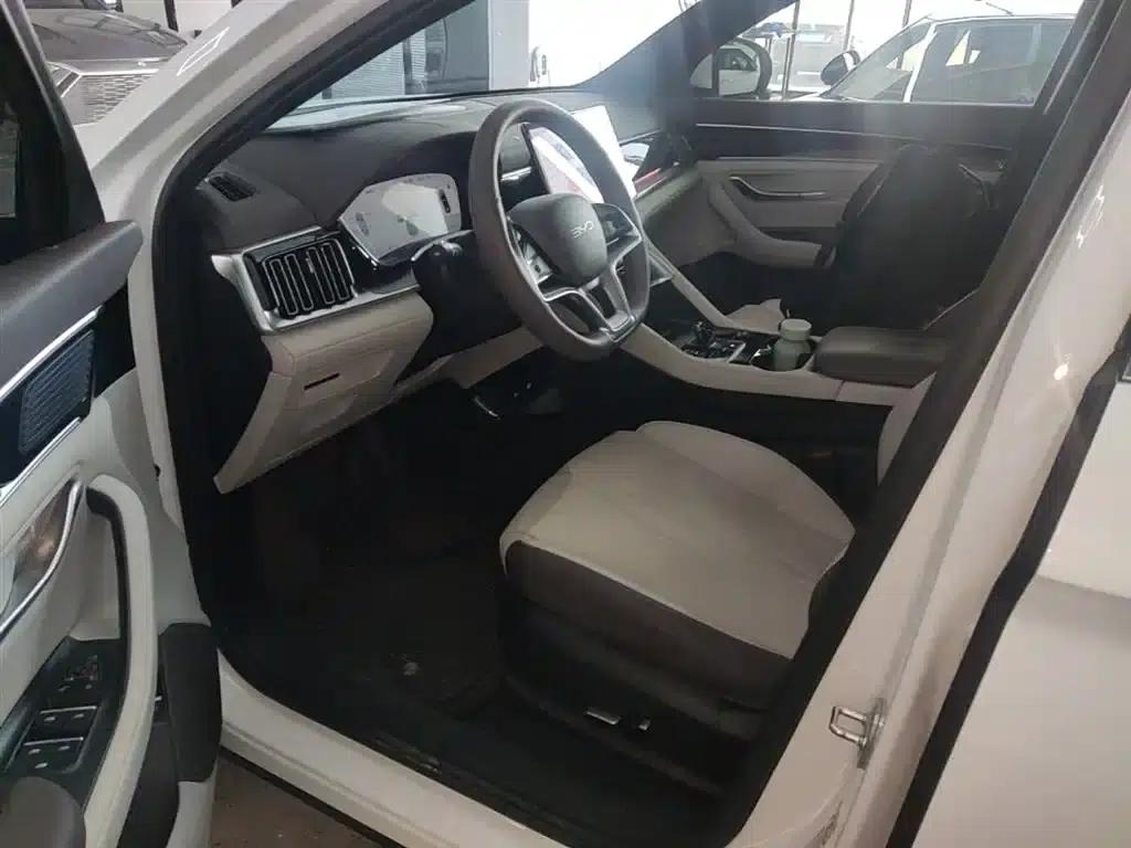 Song PLUS New Energy 2024 Glory Edition EV 520km Flagship Model — миниатюра 16