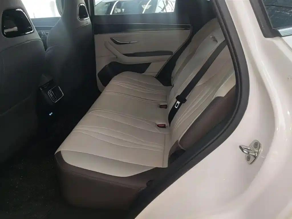 Song PLUS New Energy 2024 Glory Edition EV 520km Flagship Model — миниатюра 17