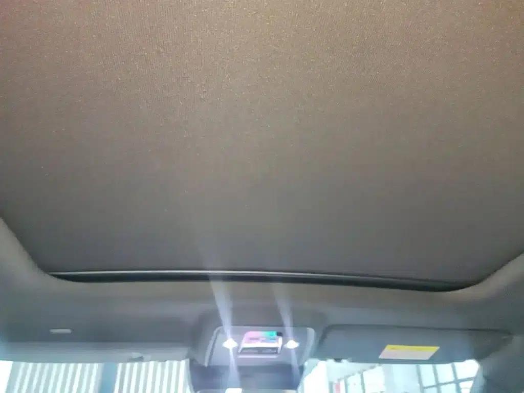Song PLUS New Energy 2024 Glory Edition EV 520km Flagship Model — миниатюра 18